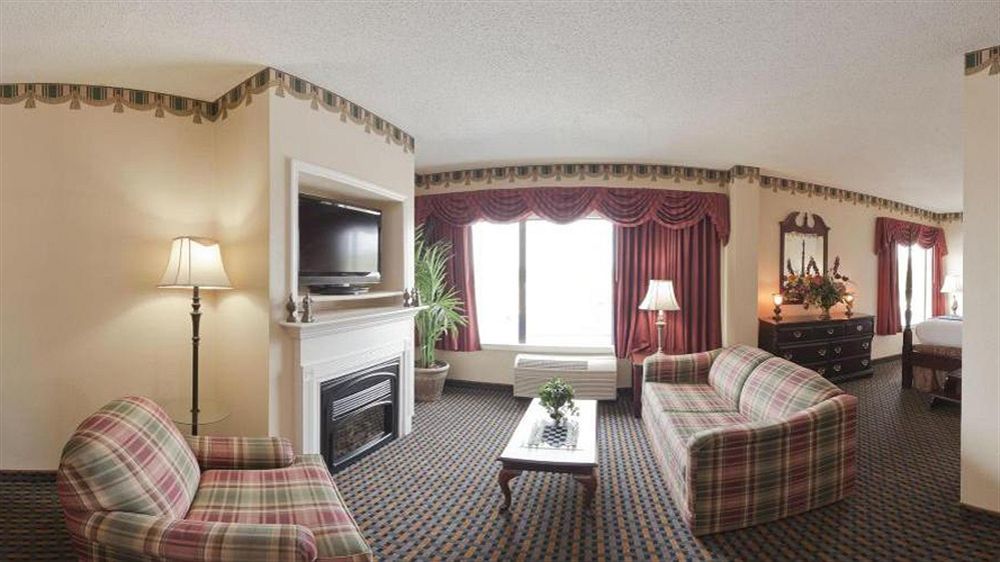 Holiday Inn Express Hotel & Suites Sanford By Ihg Екстер'єр фото